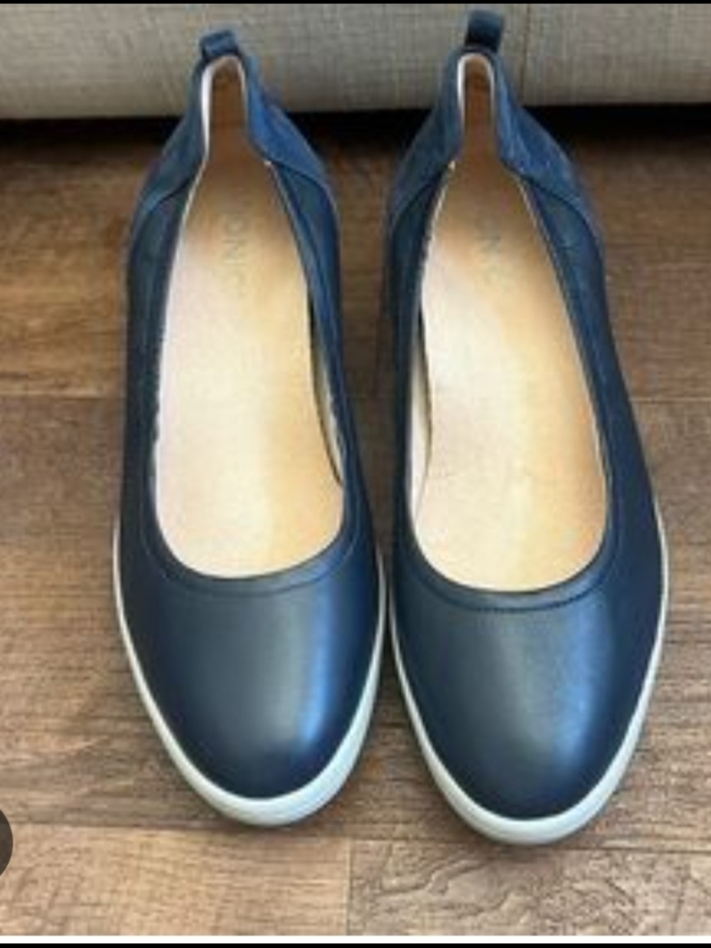 Vionic Jacey Wedge Roundtoe In Classic Navy Blue